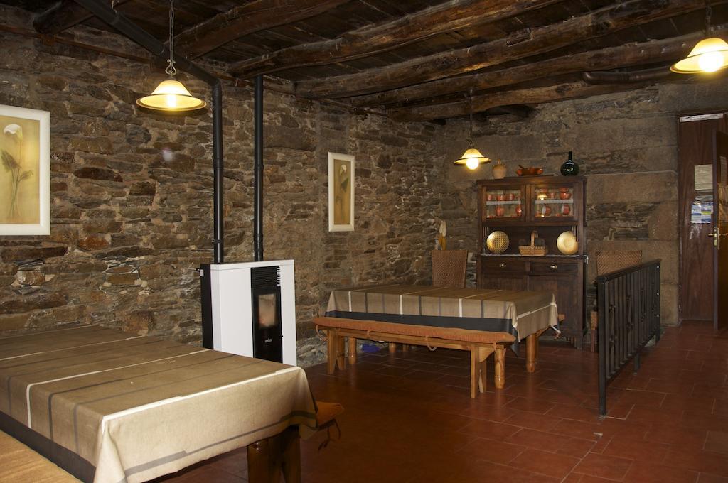 Albergue Los Blasones Sarria Kültér fotó