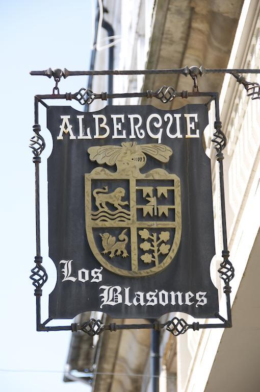 Albergue Los Blasones Sarria Kültér fotó