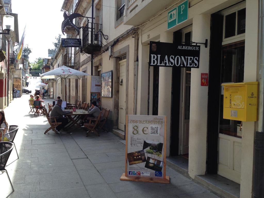 Albergue Los Blasones Sarria Kültér fotó
